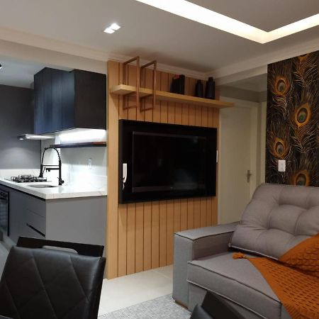 Apartamento Aconchegante E Moderno No Centro De Balneario Camboriu Bagian luar foto